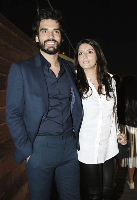 Help us build our profile of anita costa and ivo lucas! ACABOU TUDO! Carolina Torres e Vítor Silva Costa estão ...