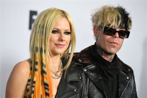 Mod Sun Avril Lavigne Split Rocker Shares Cryptic Post After Shocking Breakup Music Times