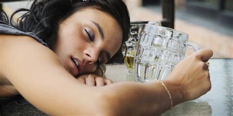 Alcohol Side Effects Ways Drinking Messes With Your Sleep Huffpost