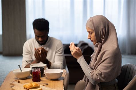 Namun perlu diingat, acuan dari akg ini harus tetap dipertimbangkan sesuai dengan aktivitas setelah mengetahui berapa kebutuhan karbohidrat setiap hari, saatnya mengetahui sumber makanan apa saja yang. Puasa Tahun 2021 Berapa Hari Lagi / Puasa mutih 3 hari ...