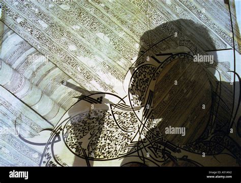 Arabic Calligrapher Hi Res Stock Photography And Images Alamy