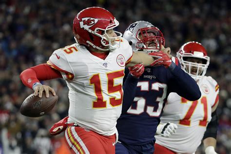 Easily the mvp, he became the second qb in nfl history after peyton manning (2013) to pass the patrick mahomes era begins this year in kansas city after the team traded alex smith to the redskins in the offseason. Chiefs QB Patrick Mahomes earning tough-guy reputation