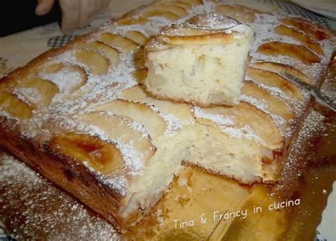 Poi coprite con metà dell'impasto una tortiera (da 14 centimetri) leggermente imburrata e infarinata. Torta di mele senza glutine con farina di riso | Tina ...