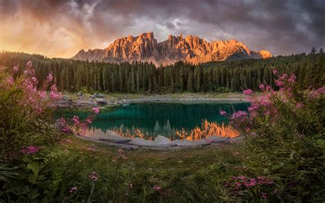 Sunset Lake Carezza Mount Catinaccio Mountains In South Tyrol Europe