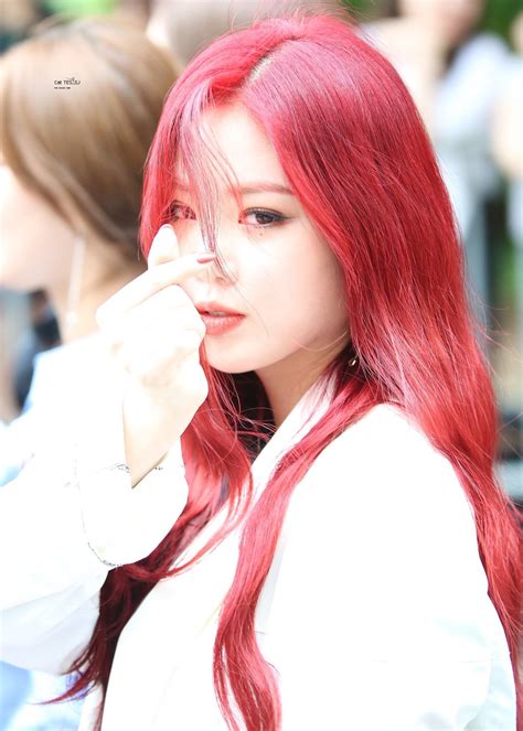Lol] this period of time shooting kara project is neither very long nor very. #SOOJIN || #GIDLE (With images) | Asian hair, Red hair ...