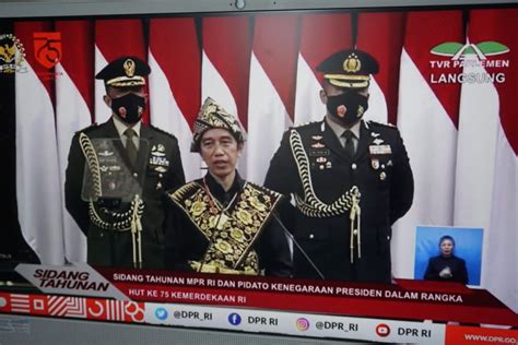 We did not find results for: Keren, Jokowi Hadiri Sidang Tahunan 2020 Pakai Baju Adat ...