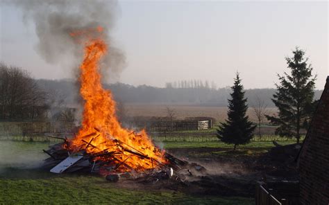 Find out more on this subject in our recent video: Bloggity: Ashes for the Wind.