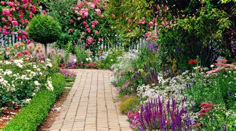 30 Cottage Garden Ideas With Different Design Elements