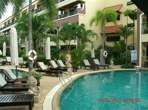 blick von der poolbar hotel karon sea sands resort and spa karon beach holidaycheck phuket