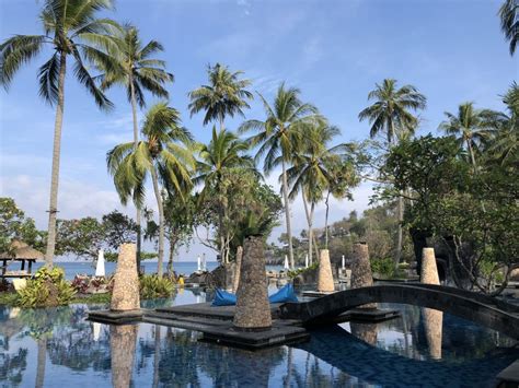 Recenzie hotela ( 203), neprikrášlené fotografie ( 149) od cestovateľov a skvelé ponuky pre zariadenie sendok hotel, ktoré sa nachádza na mieste č. "Pool" Hotel Sheraton Senggigi Lombok Beach Resort ...