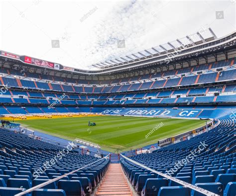 Când se vor finaliza lucrările la modernul santiago bernabeu. FOTOTAPETA Real Madryt Stadion 3 x 2,5 m latex 212 ...