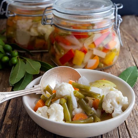 Italian Giardiniera Recipe | Besto Blog