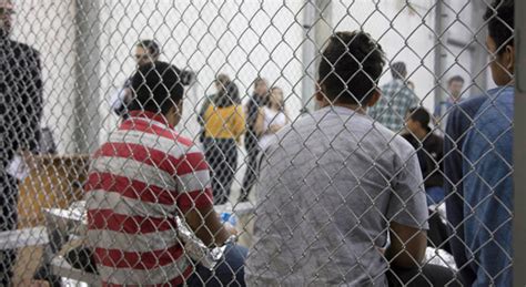 Illegal Immigrants Sue Dhs For Overcrowding In Detention Centers Neon