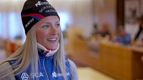 I slutet av juni slog frida karlsson ebba anderssons gamla rekord, springandes uppför hallstaberget i sollefteå, i det så kallade hallstatestet. Frida Karlsson om Sollefteå! - YouTube