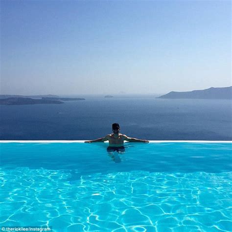 Ricki Lee Coulter In A Bikini As She Continues To Enjoy European Honeymoon Daily Mail Online
