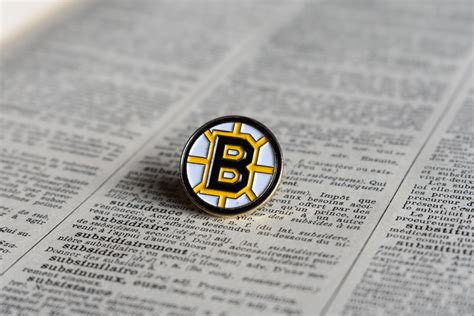 Boston Bruins Nhl Lapel Pin 1991 Official Licensed Product Etsy