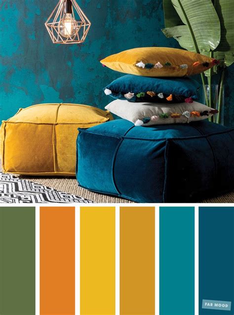And my coastal loving heart is here for it! Color inspiration : Copper + Green + Mustard + Peacock & Teal - Color Palette #27 | Living room ...