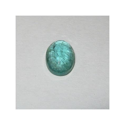 Batu Mulia Fine Natural Emerald Oval Cut 092 Carat