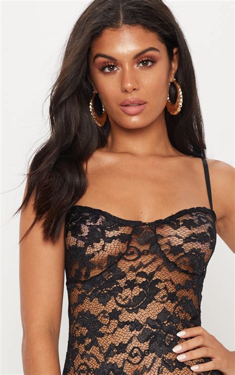 Black Strappy Lace Cup Detail Bodysuit Tops Prettylittlething Aus