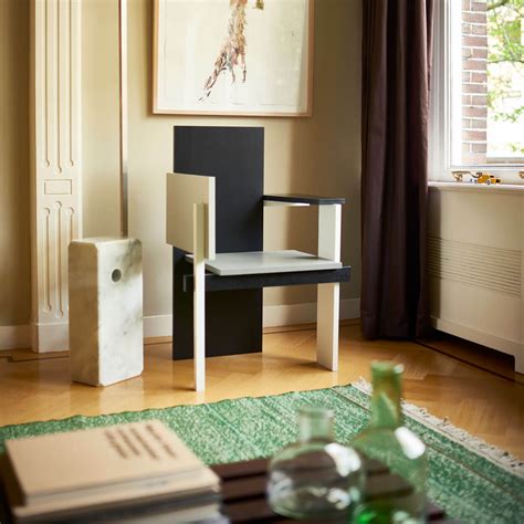 He left school at 11 to be apprenticed to his father and enrolled at night school before working as a draughtsman for c. Berliner Stuhl | Spectrum Design