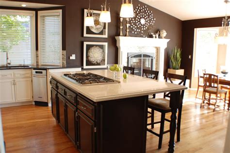 Pave the floor with light brown baltic granite and paint the cabinets in cherry color. Feng Shui Kitchen Paint Colors: Pictures & Ideas From HGTV | Kitchen Ideas & Design with ...