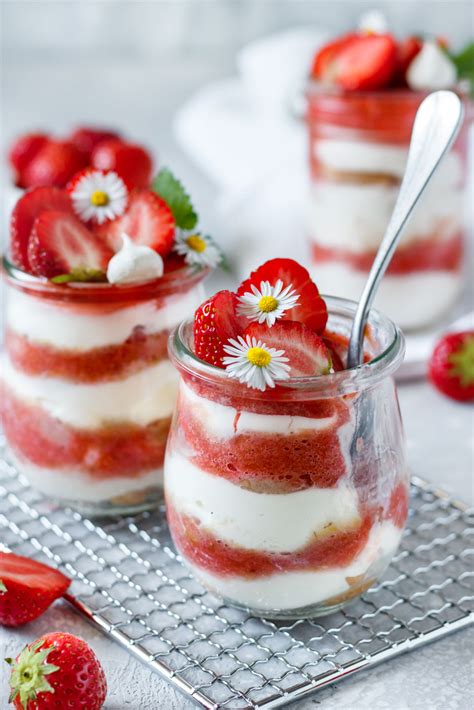 Rezept Erdbeer Tiramisu Im Glas Information Online