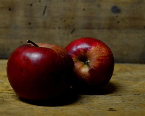 Food Photography Red Country Apples By Karenwebbphotography