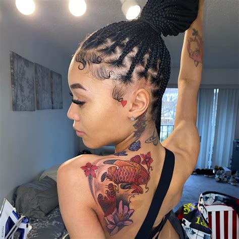 pin by 🦋 ᔕ ᗩ ᔕ ᕼ ᗩ 🦋 on tattoo ideas in 2020 girl neck tattoos stylist tattoos black girls