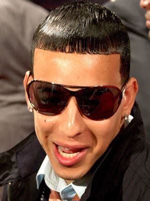 Muchos le recriminaron precisamente este hecho, el buscar trifulca para entre que anuel no sabe y cosculluela no quiere o no alcanza ya el nivel de antaño, el beef. Noticias De Daddy Yankee: Cosculluela, Yankee, Guelo Star ...