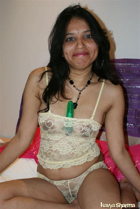 Kavya Sharma Gets Totally Naked Before Danimck