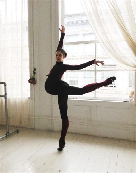 Mary Hellen Bowers 9 Months Pregnant Ballerina Will Take Your Breath