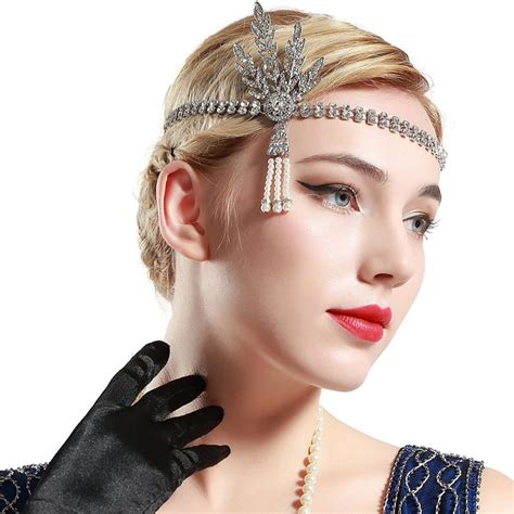The great gatsby, the 1925 story by novelist, f scott fitzgerald, is about to hit the world's cinema this is how the director and key cast wore the '20s hairstyles in the highly anticipated 21st century. 35 Classic and Timeless 1920s Hairstyles for Women ...