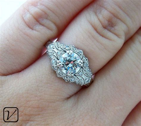 Antique Engagement Rings A Favorite With Young Women