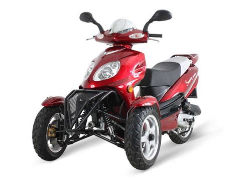 3 wheel gas scooter that are easily operated by a layman without any problems. Trike Gas Motor Scooters 50cc 3 Wheels Moped | Trike ...