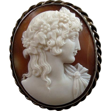 Antique Victorian Carved Shell Cameo Brooch Of Antinous From
