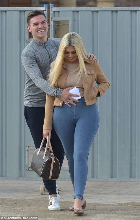 Chloe Ferry Flaunts Her Hourglass Curves In Skimpy Swimwear Daily Mail Online