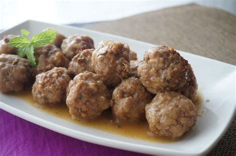 Descubre en este enlace todas las recetas de albóndigas que se han compartido en facilisimo.com. Albondigas en salsa de cebolla- una receta casera