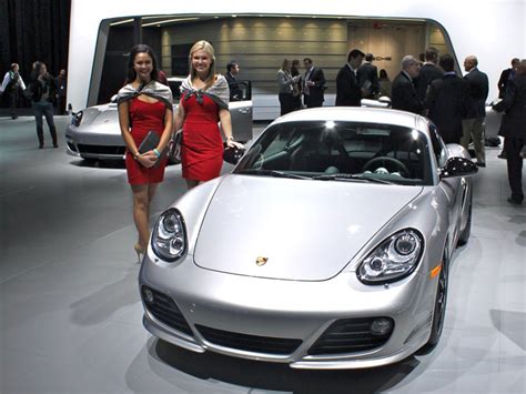 According to simmons, 29% of women are nascar fans, so it only makes sense the motorsport would you can't talk about female nascar drivers without mentioning the very first woman to join the she qualified in 13th place, but bob flock took over her car during the race because his engine. Car girl and Porsche :Porsche Photogallery vol.3
