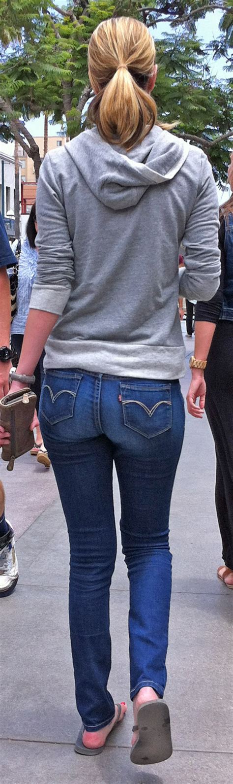 Peepforum Com Threads Bubble Butt On Skinny Blonde In Tight Jeans 127