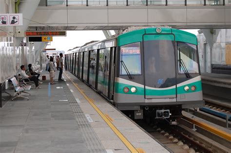 Mengenal Light Rail Transit LRT Serta Perbedaannya Dengan MRT Dan