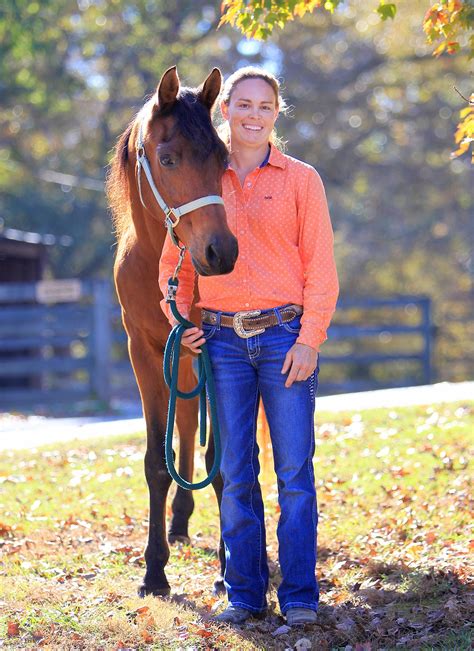 Rose Bud Woman Named Path Veterinarian Of The Year
