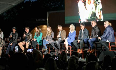 The Vampire Diaries Cast Reunites In Mystic Falls Watch