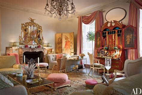 Mario Buatta Transforms A Fifth Avenue Apartment Into An Opulent Haven