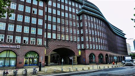 From wikimedia commons, the free media repository. Chilehaus - Hamburg | The Chilehaus building is famed for ...