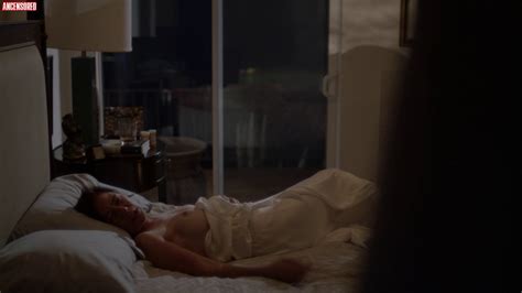 Naked Maura Tierney In The Affair