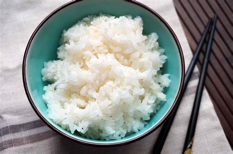 basic-white-rice-japanese-cooking-recipes,-ingredients,-cookware