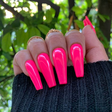 Neon Hot Pink Nails