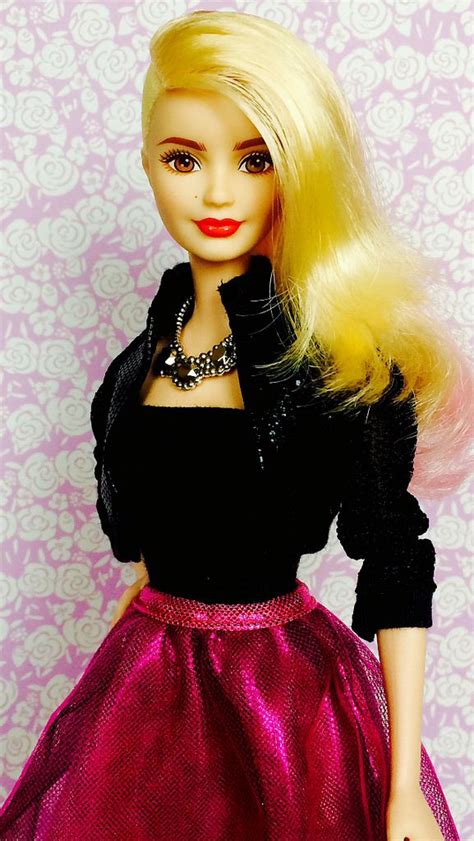 Pin By Olga Vasilevskay On Barbie Fashionistas Doll La Girl Diy Barbie Clothes Barbie Fashion