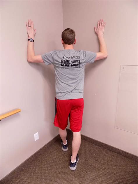 10 Easy And Effective Stretches Body Balance Physical Therapy
