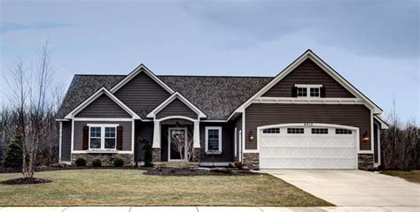 Explore our color library and immerse yourself in over 100+ different shades (+ codes!) from beige to burgundy, viridian to vermillion, and everything in between. 1000+ ideas about Brown House on Pinterest | Craftsman ...